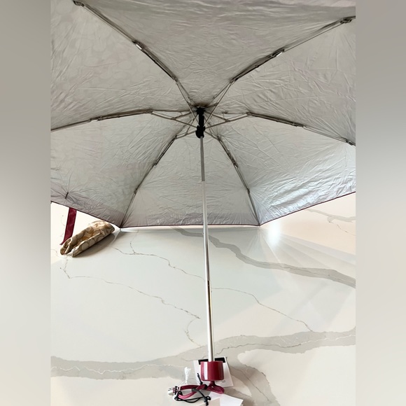 NWT Coach Printed Signature Mini Umbrella Gold Ivory Rouge Nylon - Picture 7 of 8